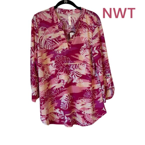 Dear Scarlet Tops - ❤️NWT PERFECT for SUMMER PINK PRINT TOP MEDIUM #G